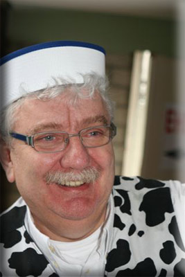 Kees Clerx uit Princenhage bij Breda presenteert zijn CD. Foto van Bas Maalcke. Kees Koei.