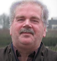 Rinie Maas, Bekenaar woonachtig in Princenhage en auteur van vele streekromans, verslagen, biografie- en geschiedenisboeken. Breda, Rijsbergen, Vloeiweide, Klopperman, Janske,