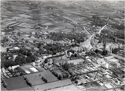 Princenhage is vooral de afgelopen 70 jaar erg veranderd. Tuinbouwgronden veranderden in woongebieden. Het Heuvelkwartier werd gebouwd in de vijftiger jaren. Tien jaar later werd het eerste gedeelte van de Heilaarstraat -het Kerkstraatje- afgebroken en opnieuw ingericht. Het heet nu Van Spaandonkstraat.