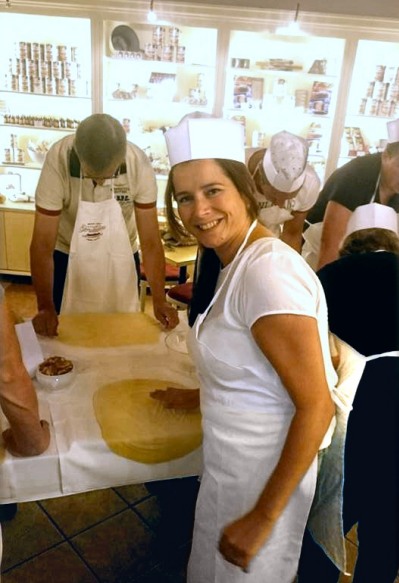 Waar kun je beter een echte Oostenrijkse Apfelstrudel leren bakken dan in Oostenrijk? Dat dacht bakker Paul van den Boogaert uit Princenhage ook en stuurde zijn echgenote Talitha op cursus in Schloss Schönbrunn in Wenen